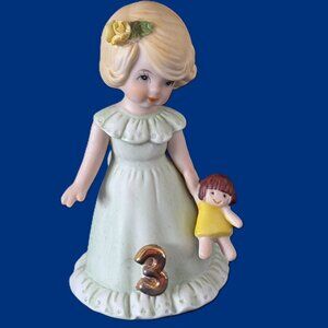 1981 Vintage Enesco Growing Up Birthday Girls Age 3 Figurine Blonde Green Dress